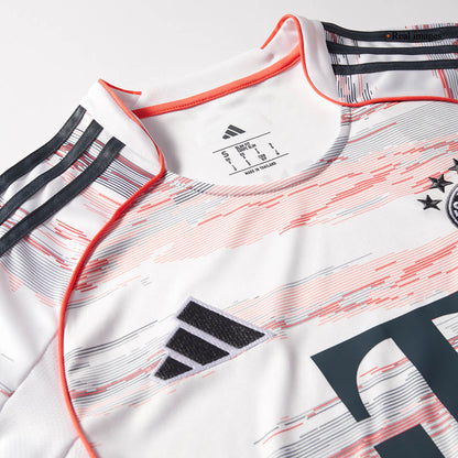 Men's Bayern Munich Away Full Kit 2025/26